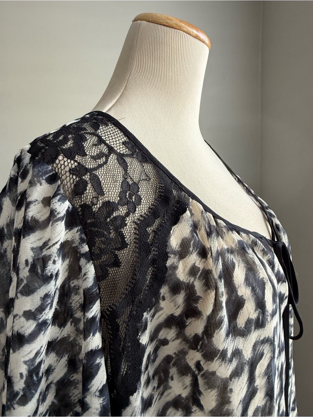 Daniel Rainn Black and White Sheer Tie-Neck Blouse - Picture 3 of 6